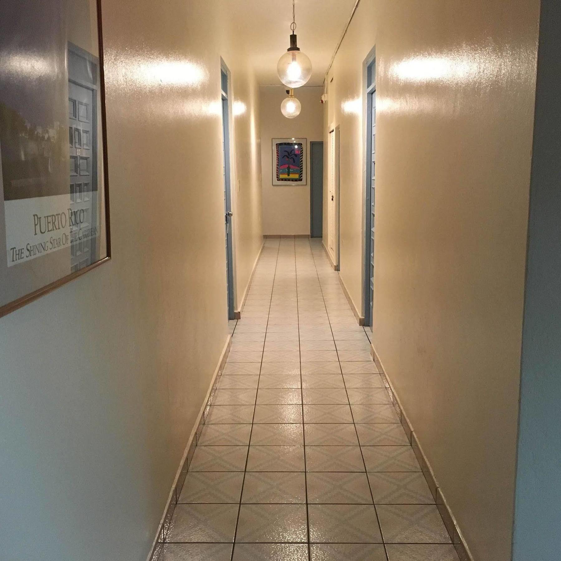 Borinquen Beach Inn Σαν Χουάν Εξωτερικό φωτογραφία